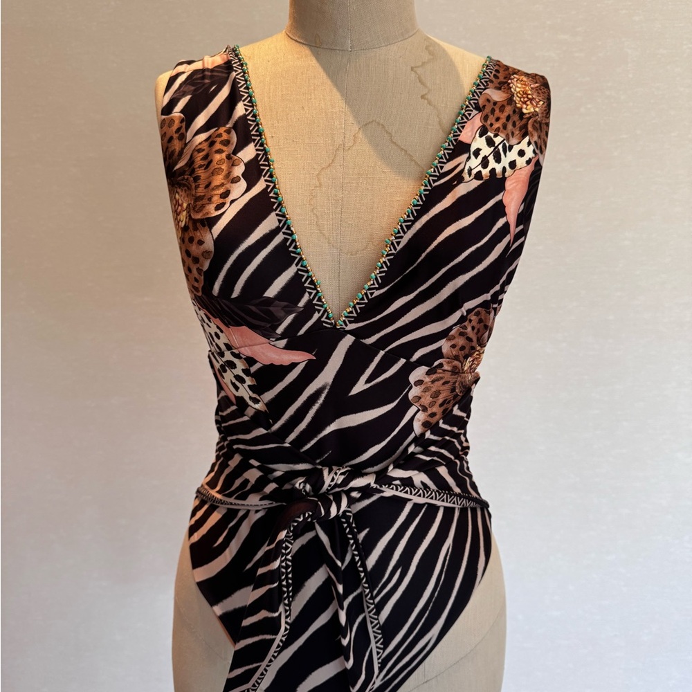 Agua Bendita Brown and Black Swimwear